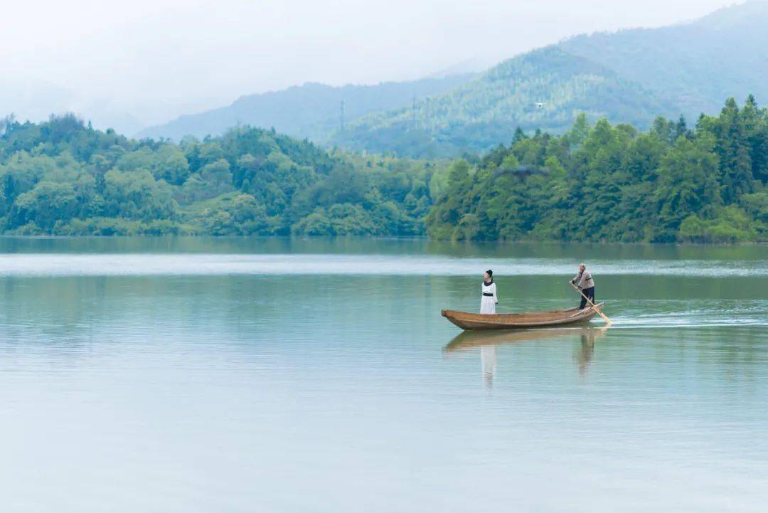 黄鹤楼诗词崔颢_黄鹤楼诗词_黄鹤楼诗