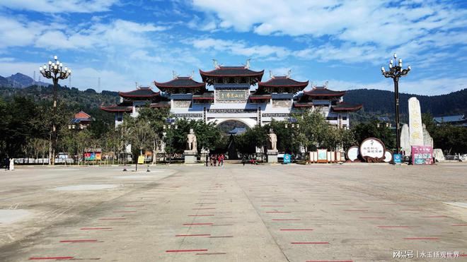 题破山寺后禅院的禅字怎么读_题破山寺后禅院.书法_书法题破山寺后禅院