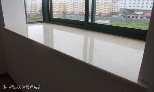 卧室飘窗小窗户用什么窗帘好_卧室小飘窗_卧室飘窗小怎么装修设计