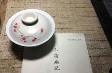 人生哲理经典小品文_经典哲理小品文_流行哲理小品